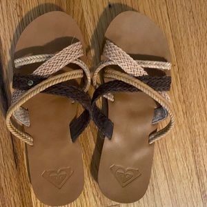 Roxy sandals